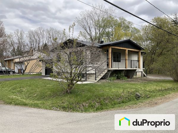 2820, Rue Du Lac, L'Assomption à vendre