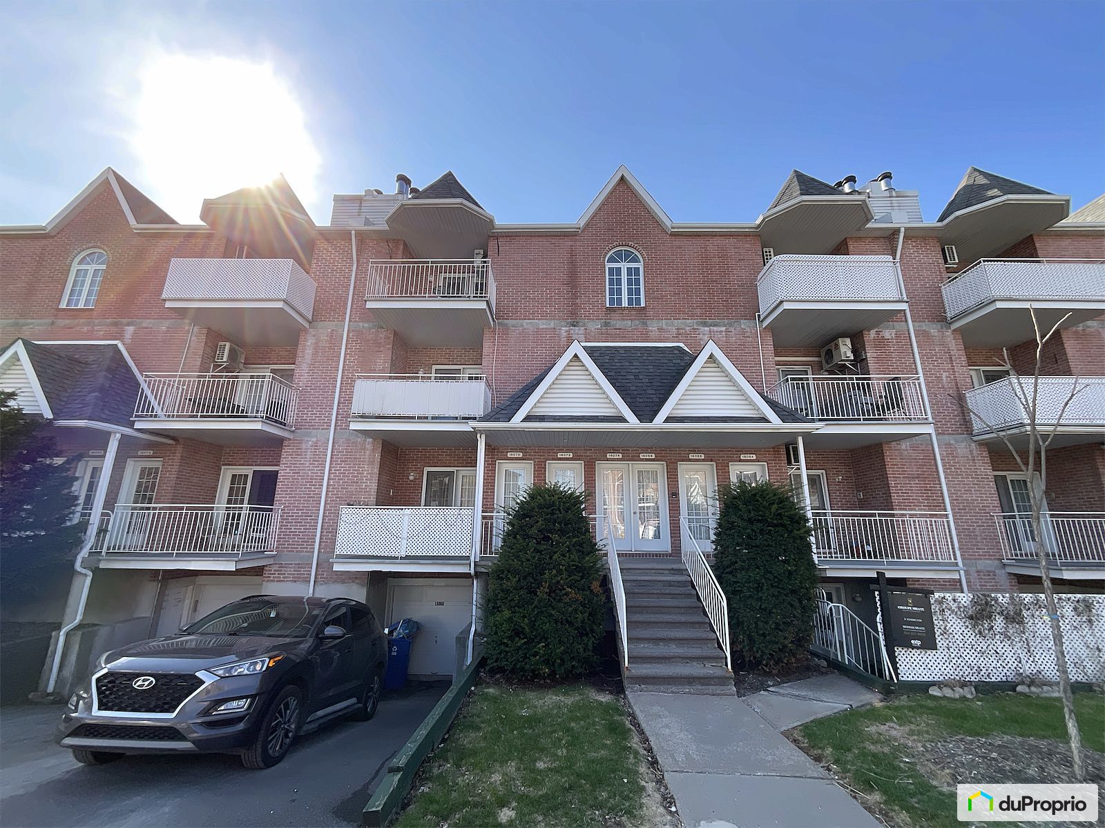 16068 Rue Forsyth — photo 1