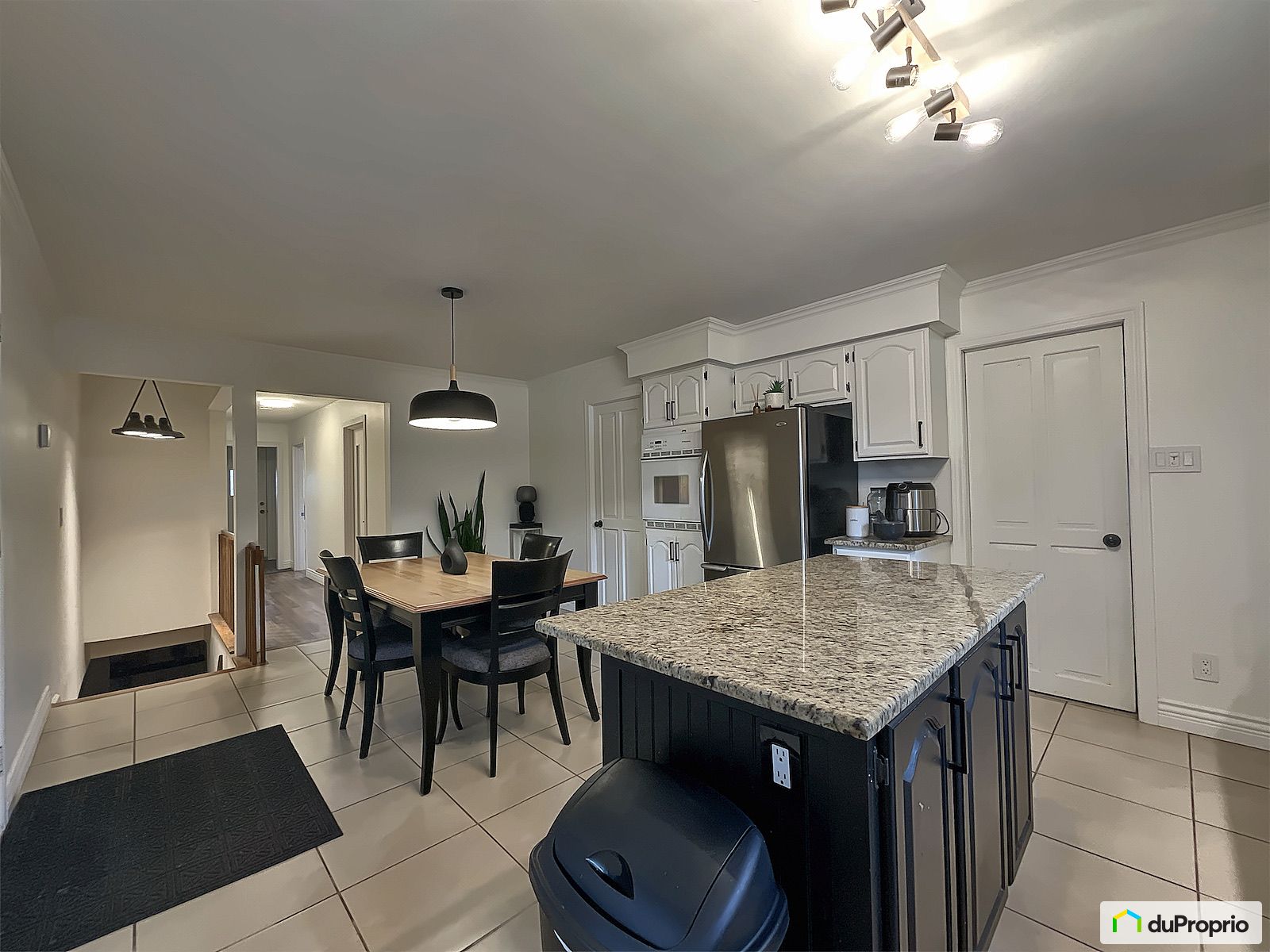 1173 Rue Cartier — photo 3