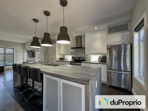 2305 rue des Alluchons, St-Étienne-De-Lauzon for sale