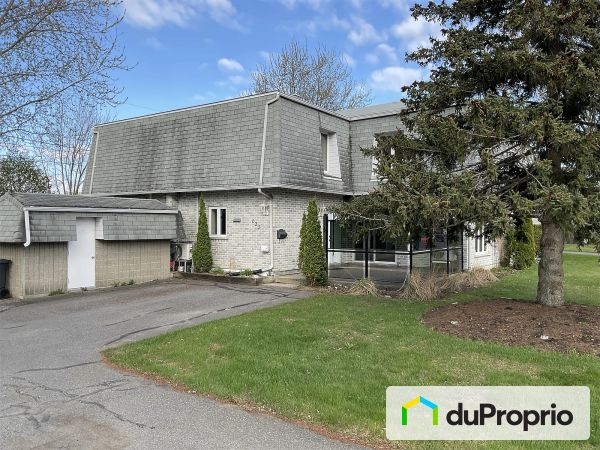 Stationnement - 625, rue Saint-Amant, Drummondville (Drummondville) à vendre