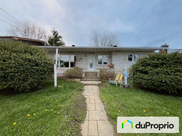 44, 2e Avenue, Delson à vendre