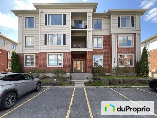 1-728, rue des Sureaux, Boucherville à vendre