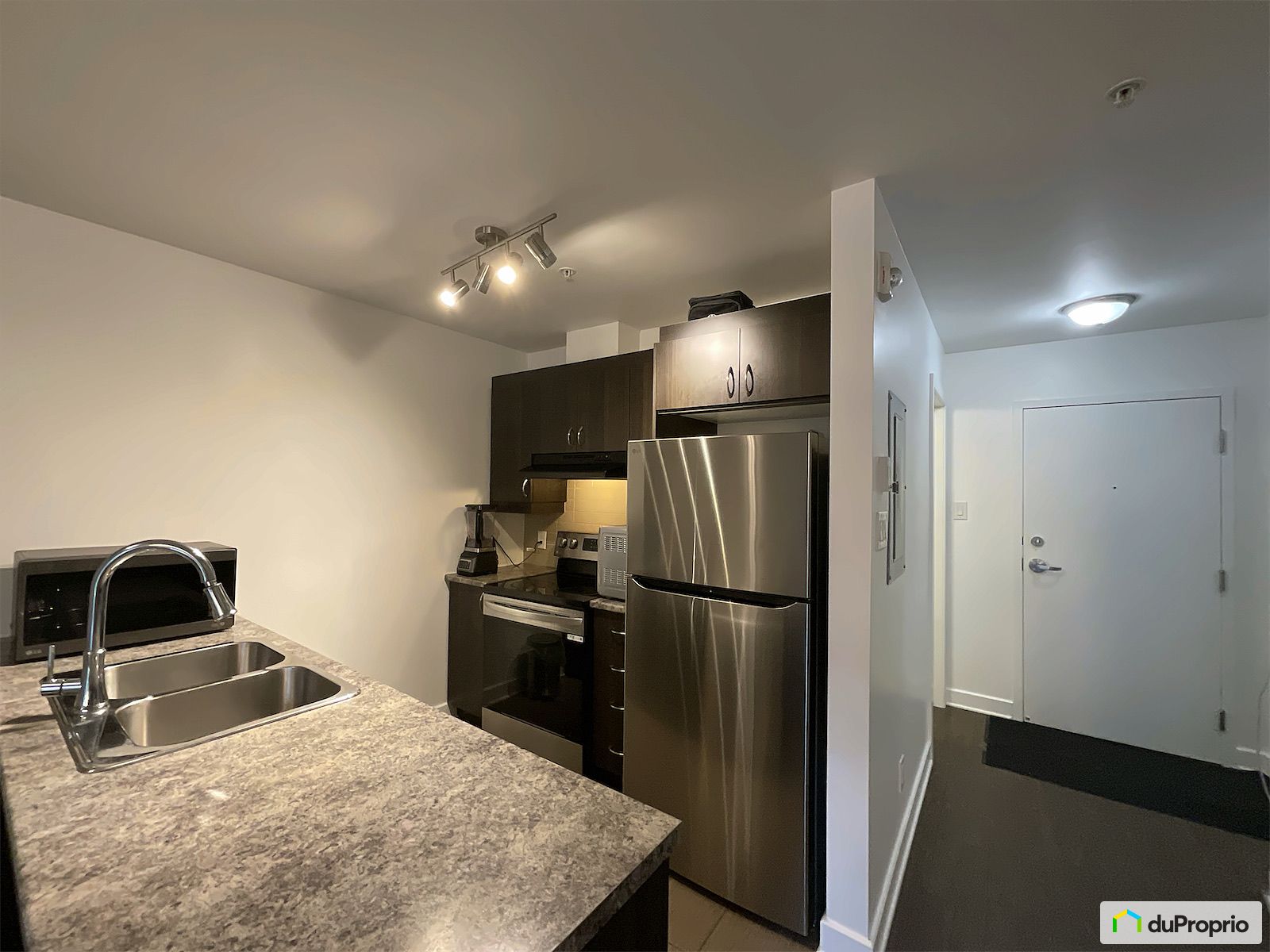 228 7020 Rue Allard — photo 3