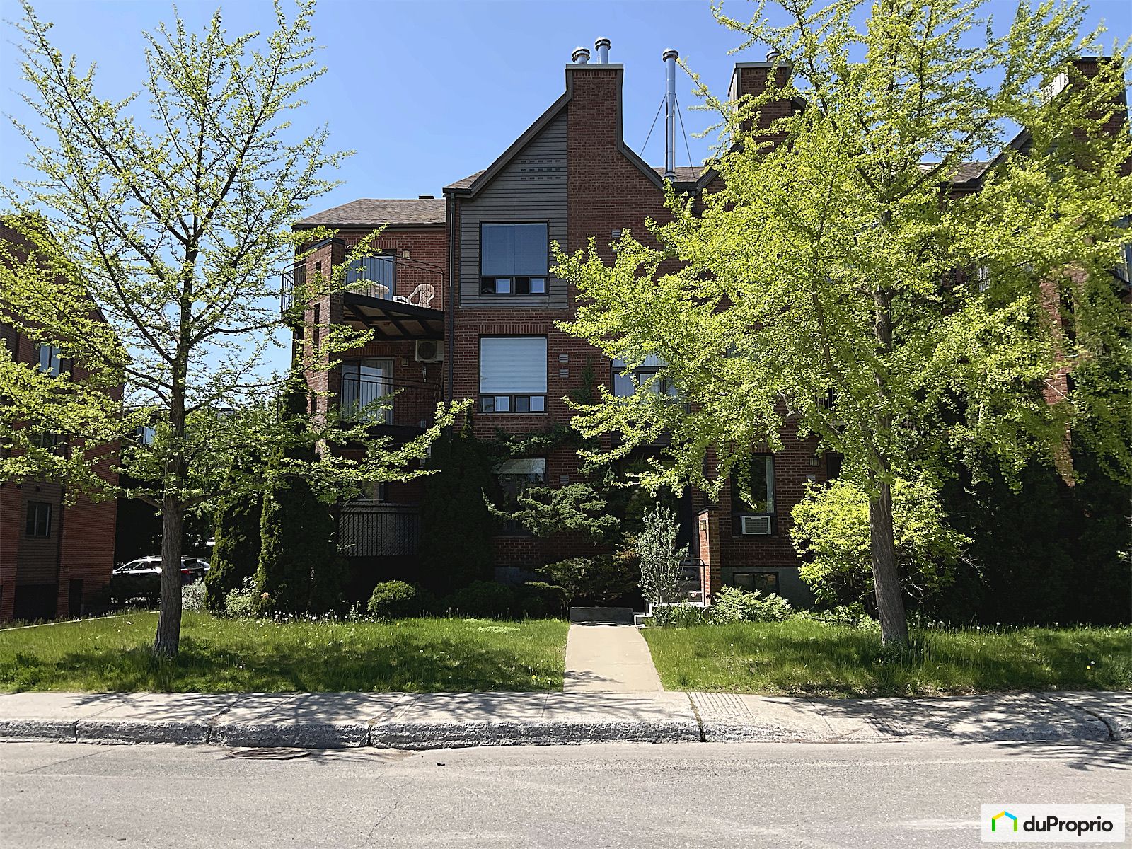 201 1731 Rue Louis Alphonse Ve — photo 1