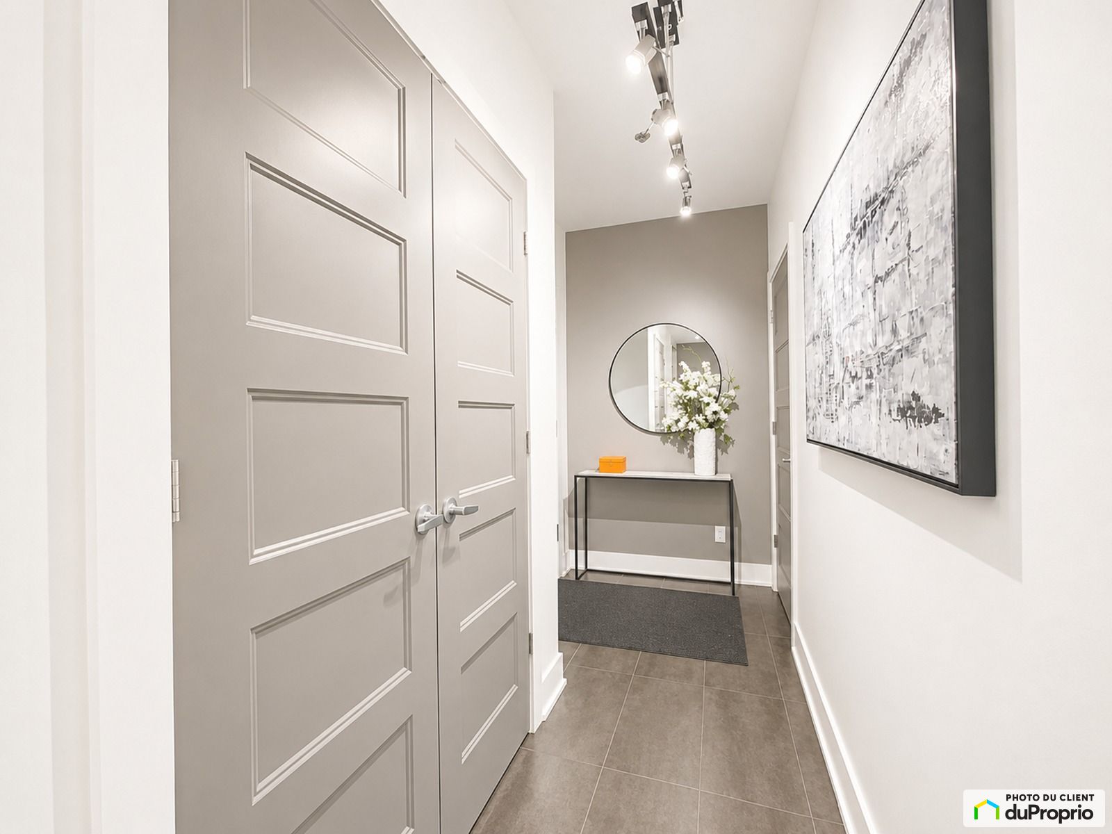 102 1758 Avenue Victoria — photo 3