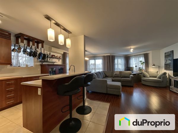 4-2430, boulevard Bastien, Neufchatel à vendre