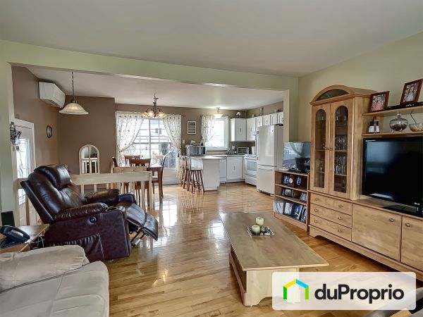 1130, avenue des Myrtilles, Alma à vendre
