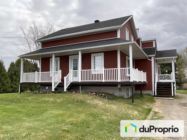 261, route 169, Ste-Jeanne-D'Arc à vendre