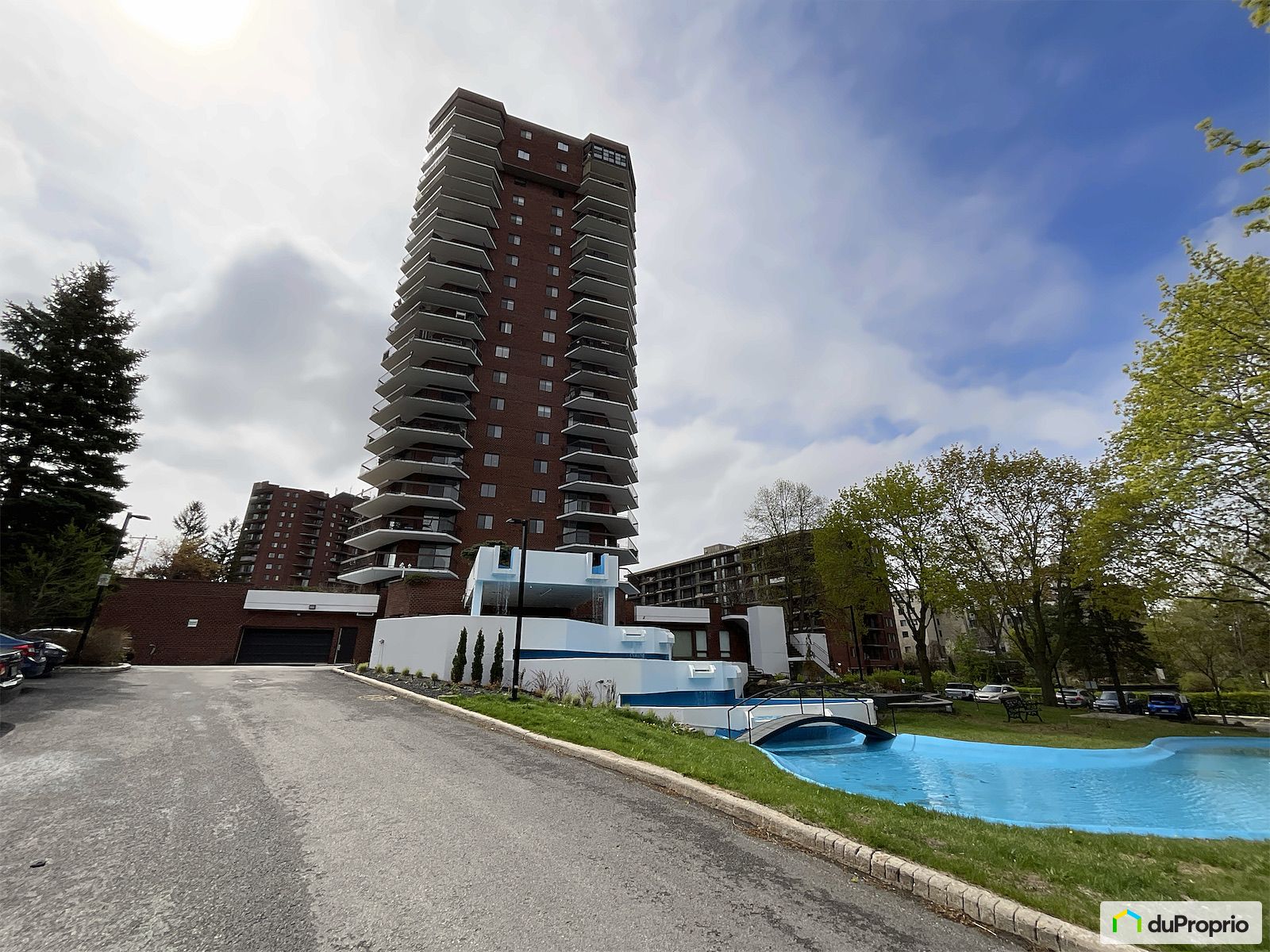 805 6900 Boulevard Gouin Est — photo 2