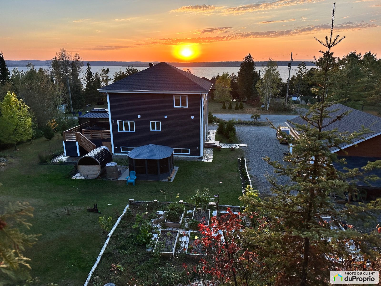 198 Chemin De La Baie Joannes — photo 1