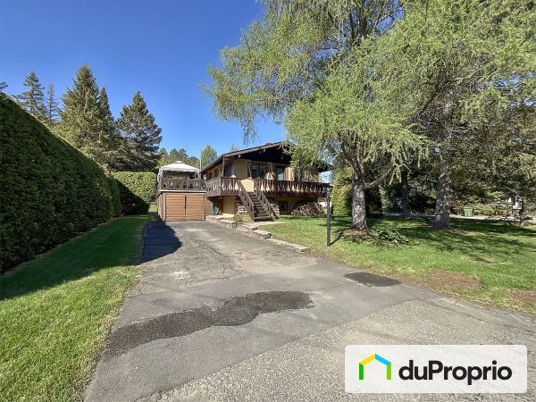 114 avenue Carmen, St-Sauveur for sale