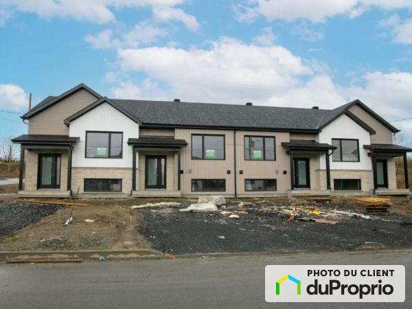 4 place Saint-Pierre, East Angus for sale