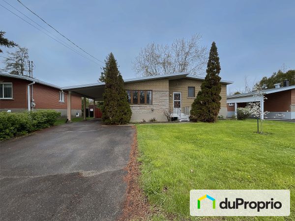 223, 5e Avenue, Pincourt à vendre