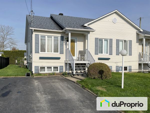 152, rue du Cardinal, Sherbrooke (St-Élie-d'Orford) à vendre