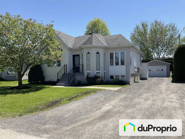 7 rue Bonin, St-Jacques for sale