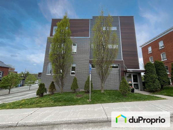 301-984 rue King Ouest, Sherbrooke (Jacques-Cartier) for sale