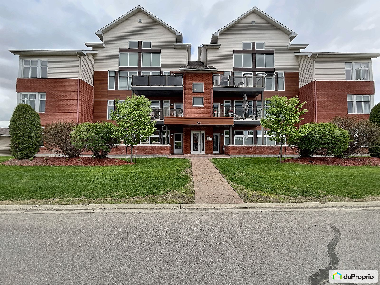 11 270 Boulevard Deurope — photo 1