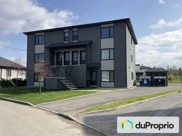112, rue du Rosier, Pont-Rouge à vendre