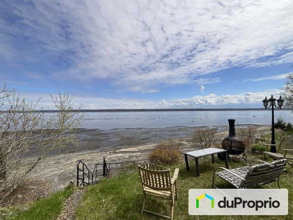 421 route 138, Neuville for sale