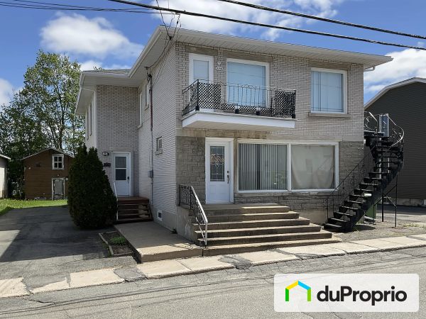 1682-1684 avenue Saint-Laurent, Plessisville à vendre