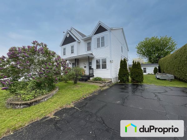 415, rue Gince, Granby à vendre