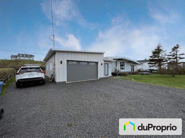135 route du Fleuve Ouest, Ste-Luce (Ste-Luce-sur-Mer) for sale
