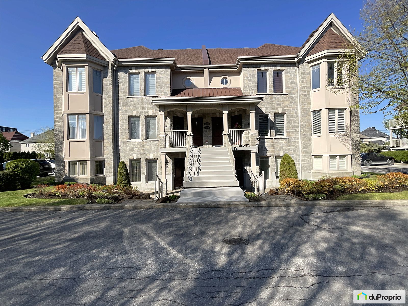 2970 Boulevard Daniel Johnson — photo 1