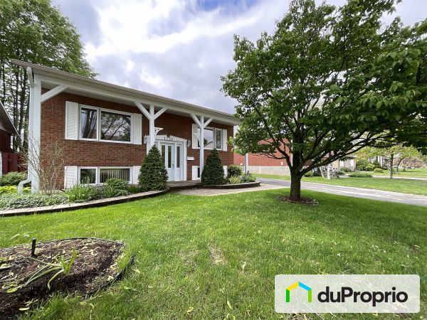 1770, Croissant Turgeon, Brossard à vendre