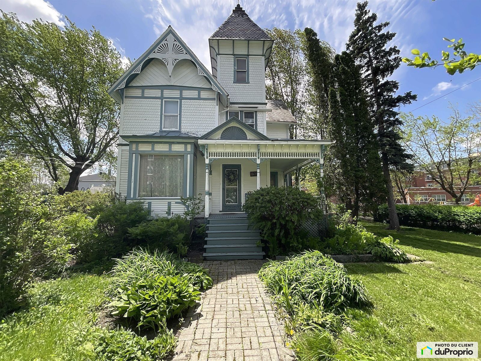 1920 Rue Edmond Guillet — photo 1