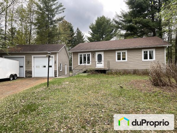 121 rue Phelan, St-Colomban for sale