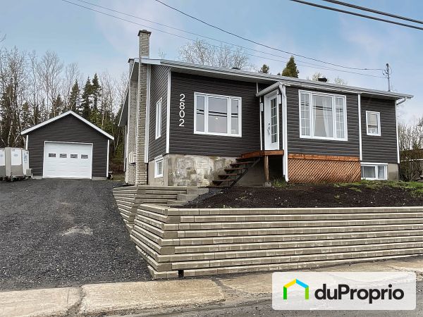 2802 avenue du Pont N, Alma for sale