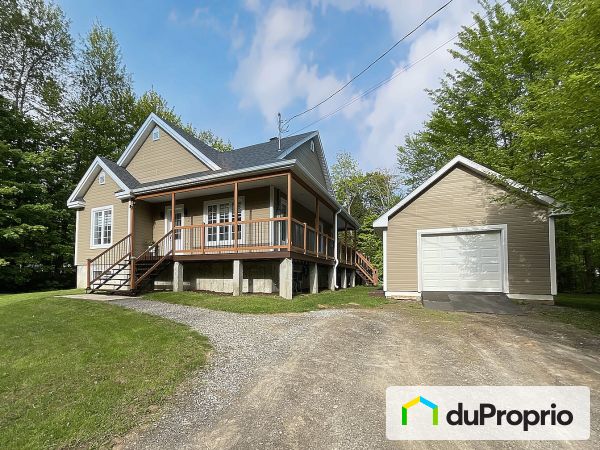 565 rue du Bouton-d'Or, Ste-Sophie for sale