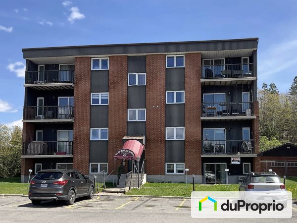 5-20, rue des Acadiens, Charlesbourg (ND-Des-Laurentides) à vendre