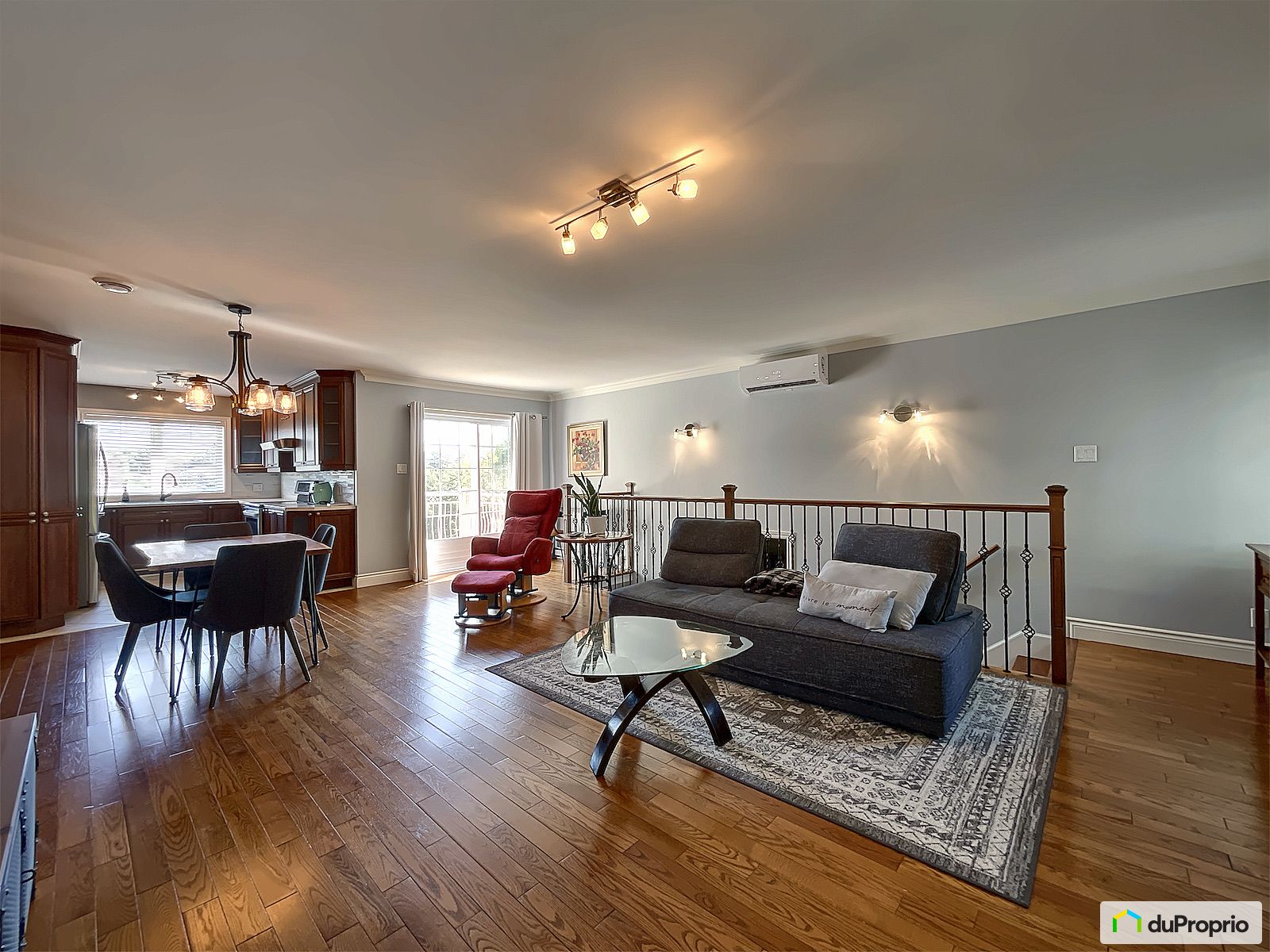 3037 Rue De La Visitation — photo 2