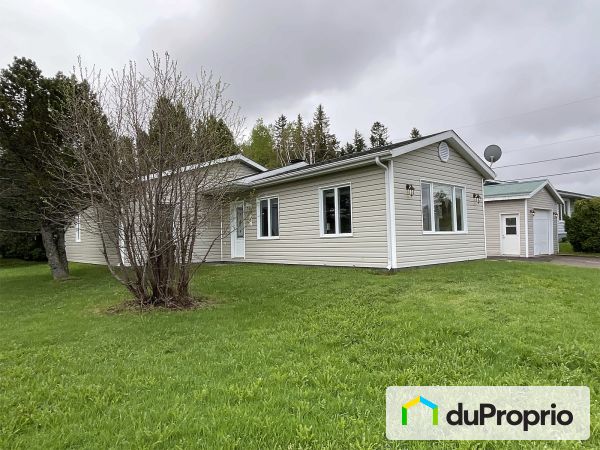 6, place des Copains, Chicoutimi (Chicoutimi) à vendre