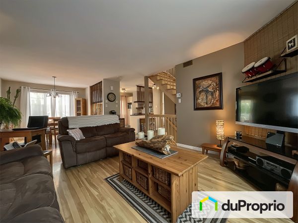 269 rue du Chèvrefeuille, St-Nicolas for sale