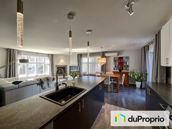 Open Concept - 5-8270 Rue de Londres, Brossard for sale