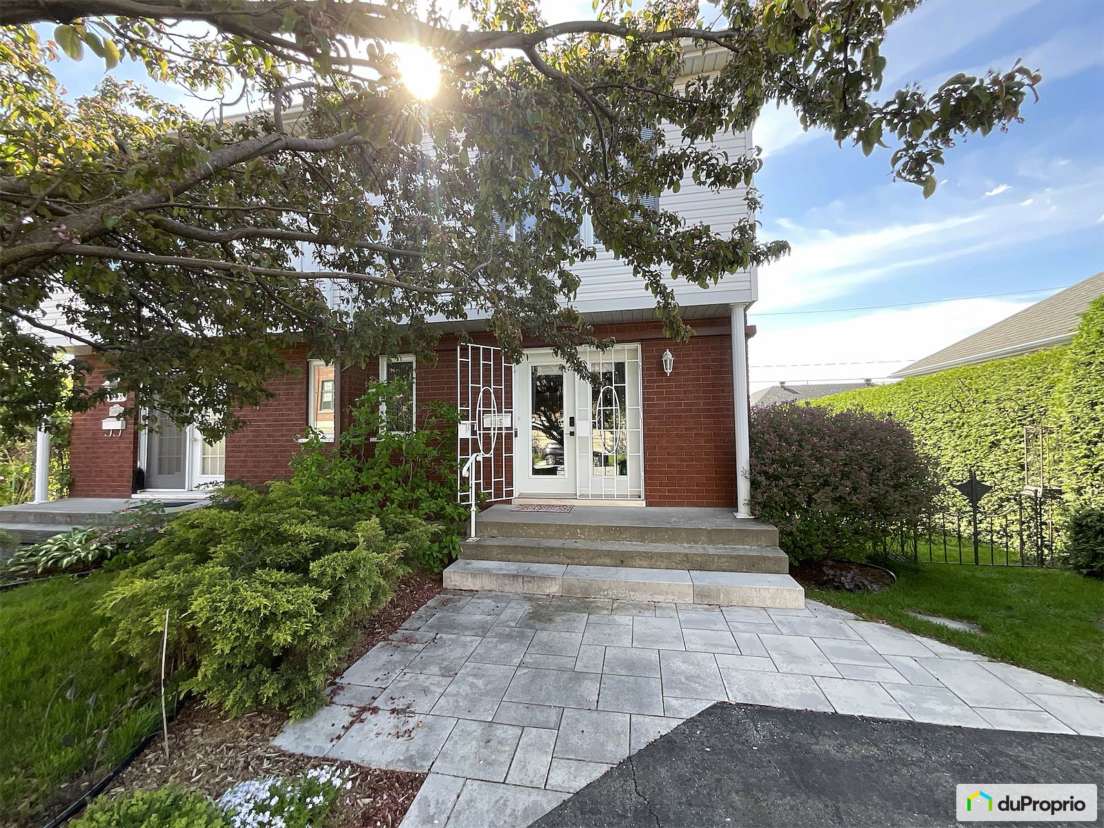 885 Rue Delorme — photo 3