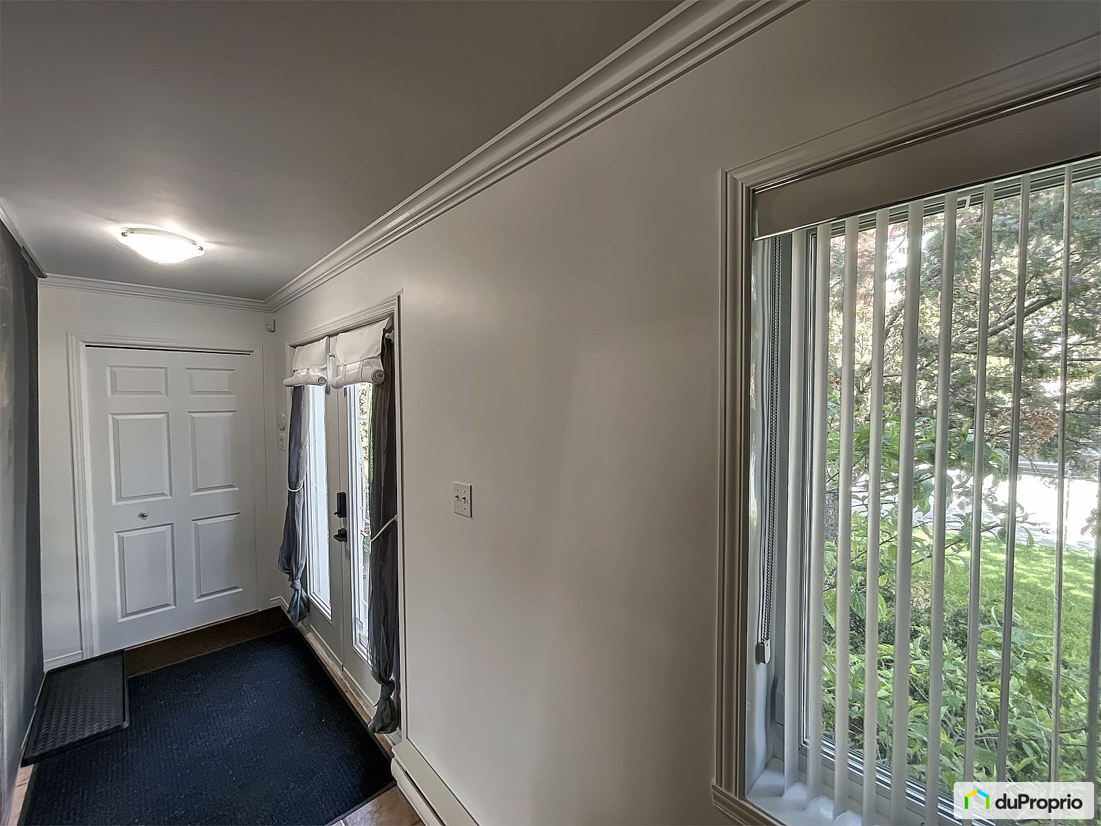 885 Rue Delorme — photo 2