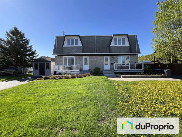 221 rue de l'Acadie, St-Nicolas for sale