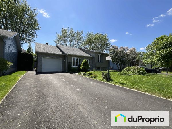 392 rue Savard, St-Jean-sur-Richelieu (St-Luc) for sale