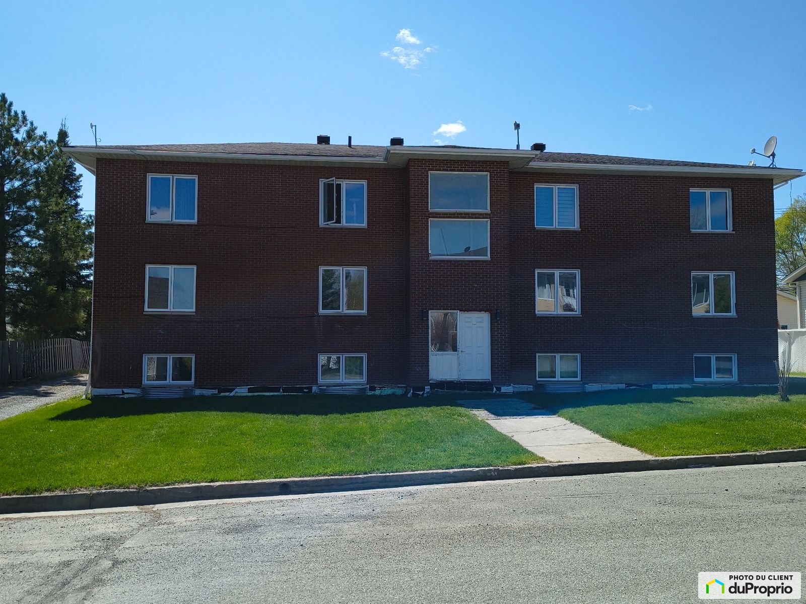 2901 Rue Monseigneur Pelchat — photo 1