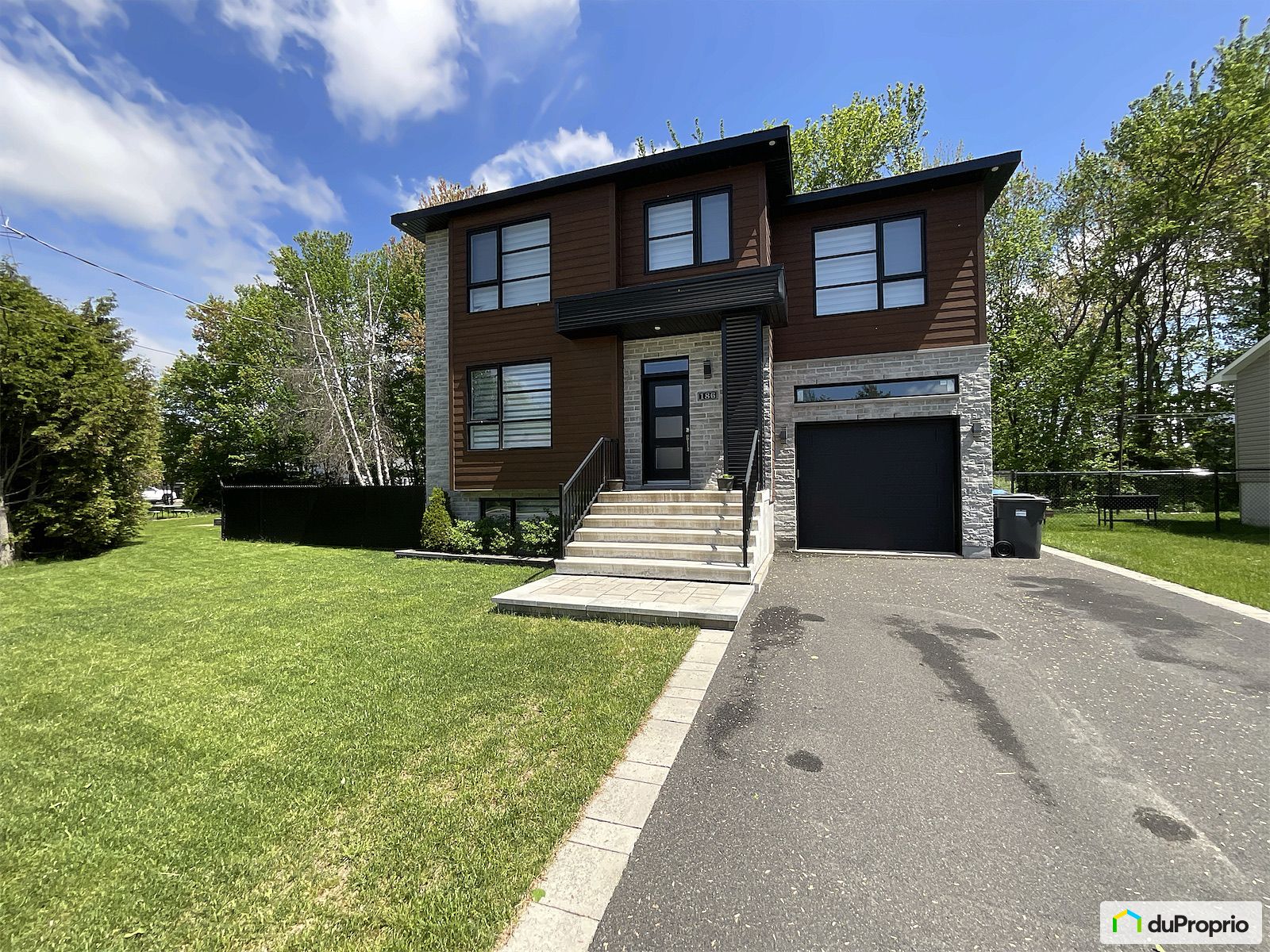 186 Rue Daniel Sud — photo 1