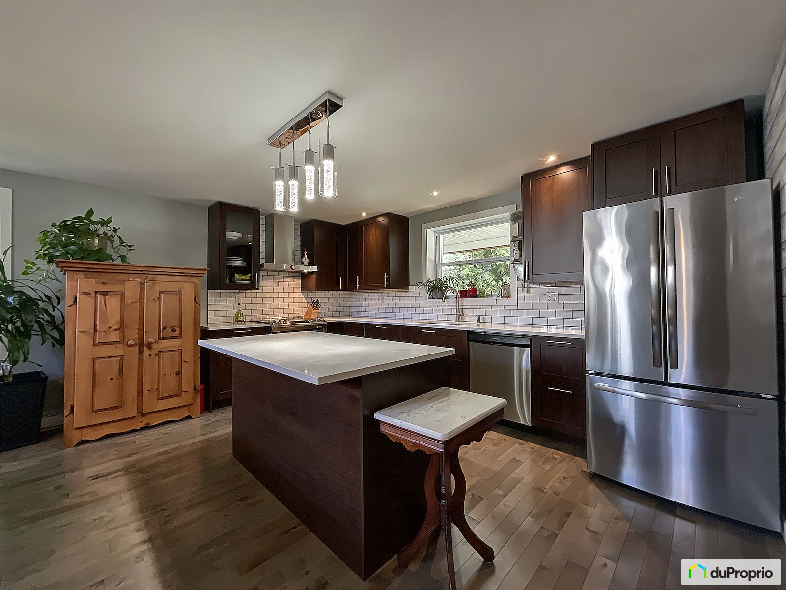 814 Boulevard Saint Rene Est — photo 2