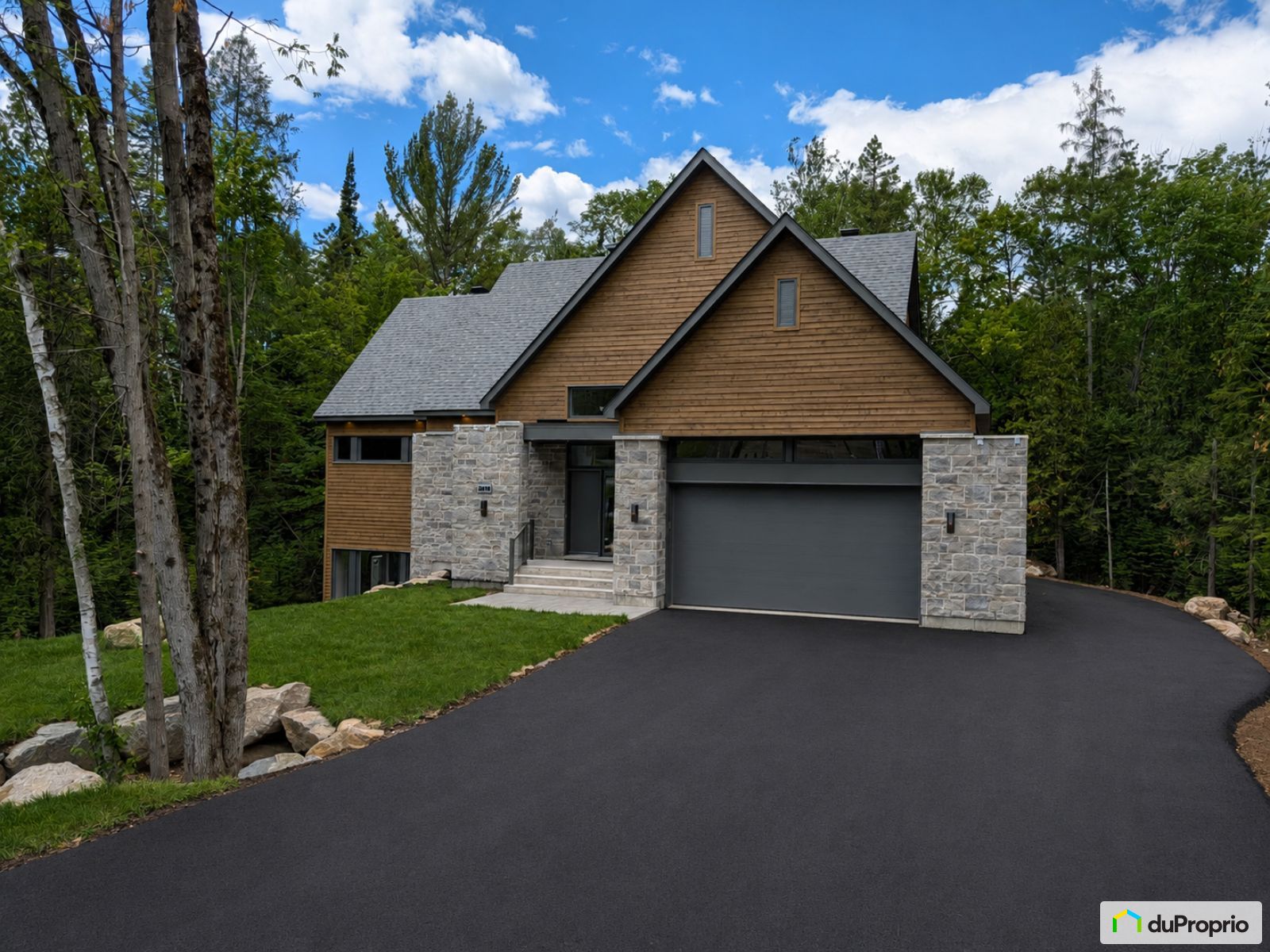 2010 Rue Jackrabbit — photo 1