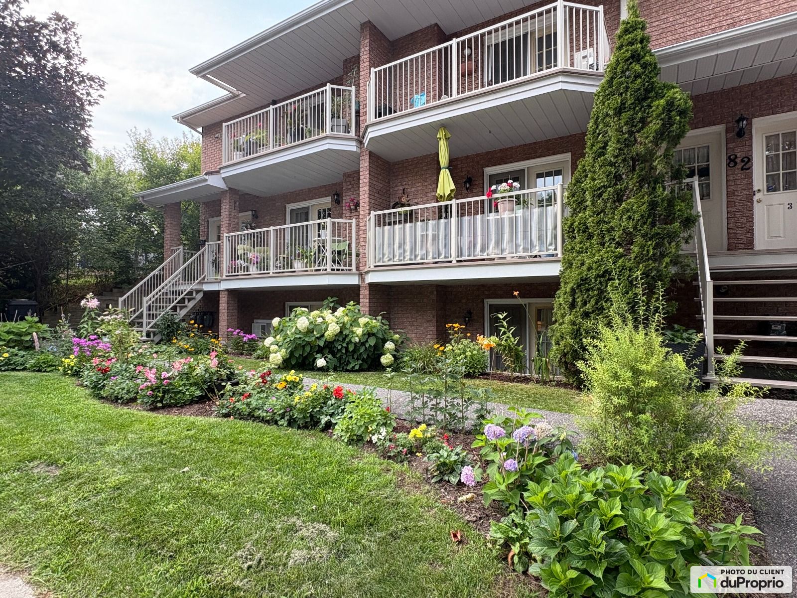 2 84 Boulevard Louise Campagna — photo 1