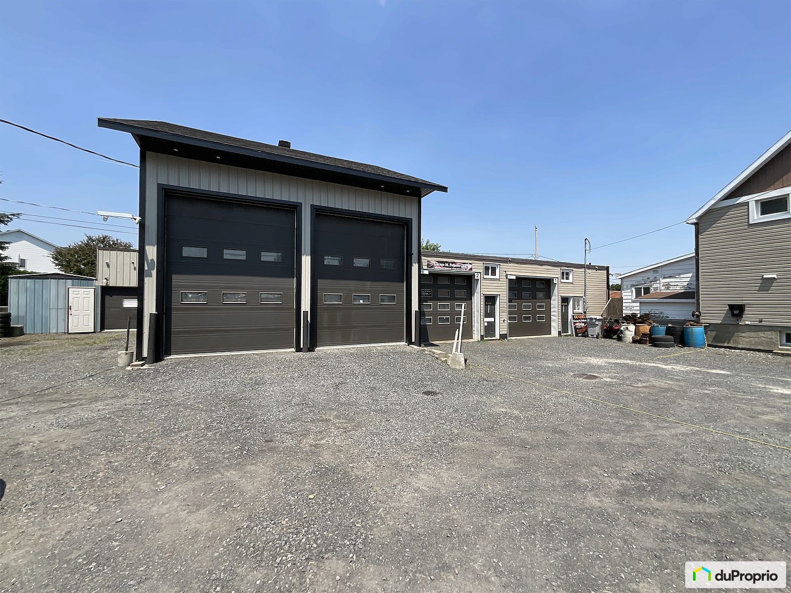 1375 Boulevard Saint Charles — photo 1