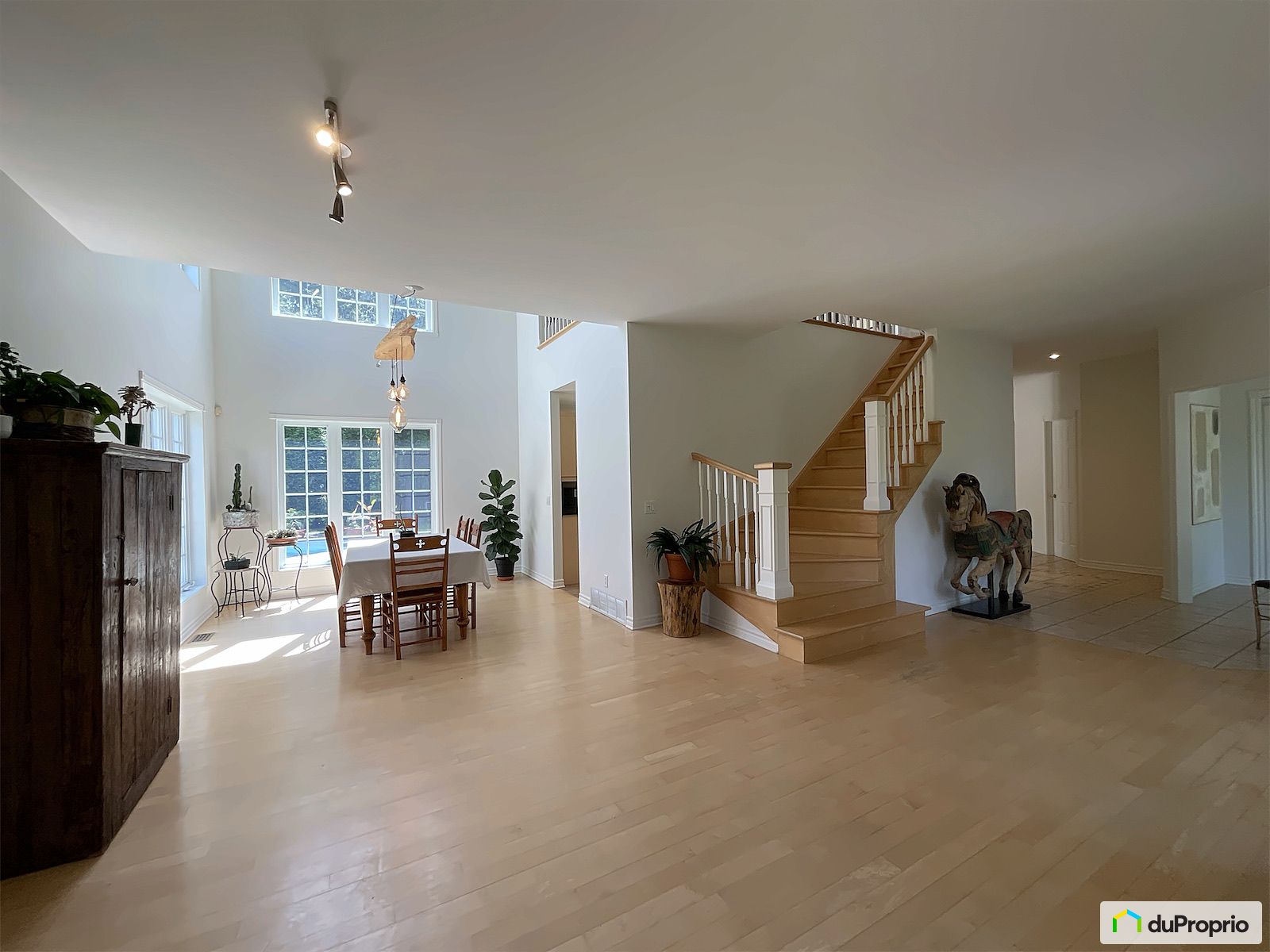 106 Rue Surrey — photo 2