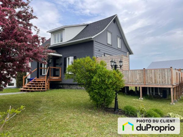 34 rue de la Savane, L'Isle-Verte for sale